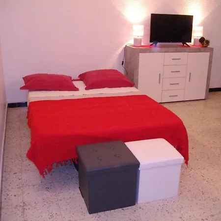 T2 4 Pers. Proche Plage, Vue Montagnes, Terrasse - Fr-1-776-24