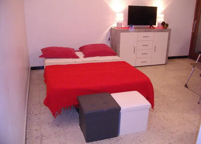 T2 4 Pers. Proche Plage, Vue Montagnes, Terrasse - Fr-1-776-24